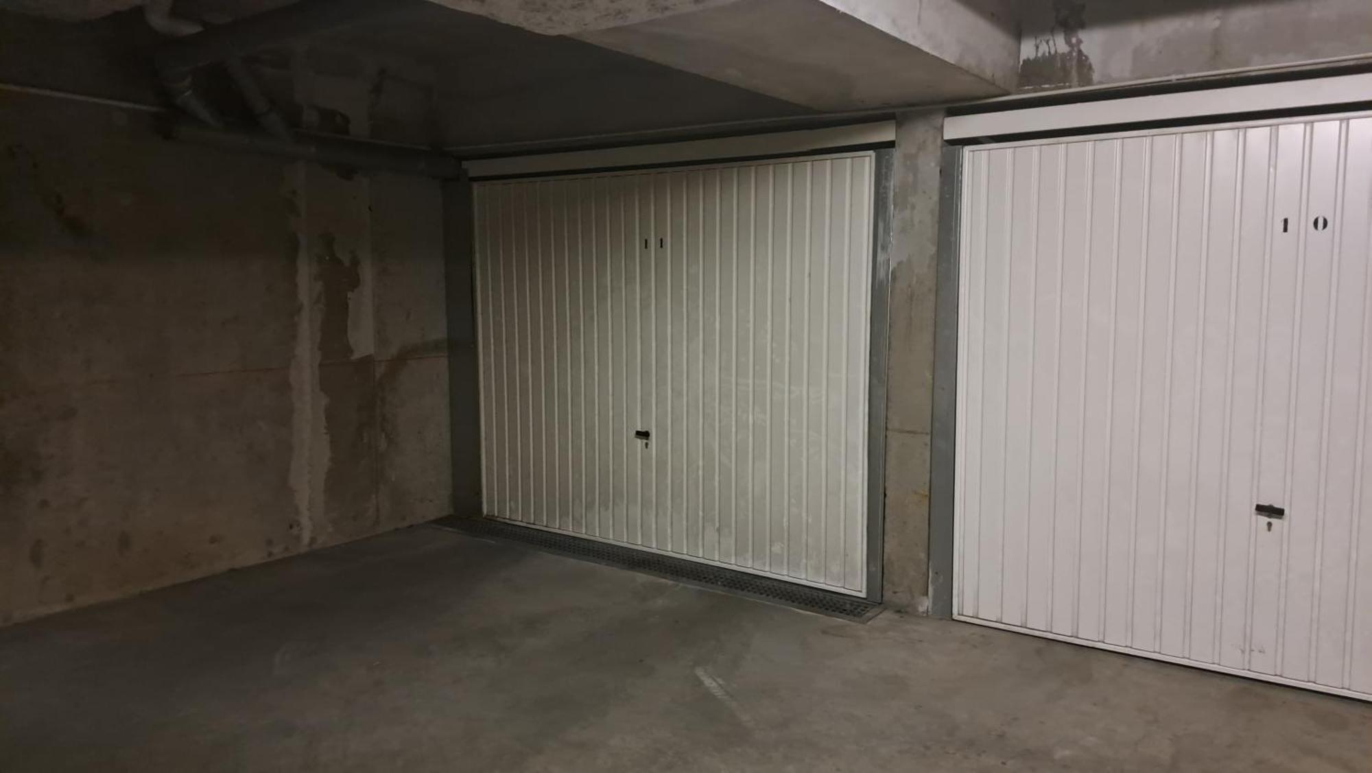 Appartement Cosy 3 Pieces Avec Garage Privatif Сен-Приест Екстериор снимка