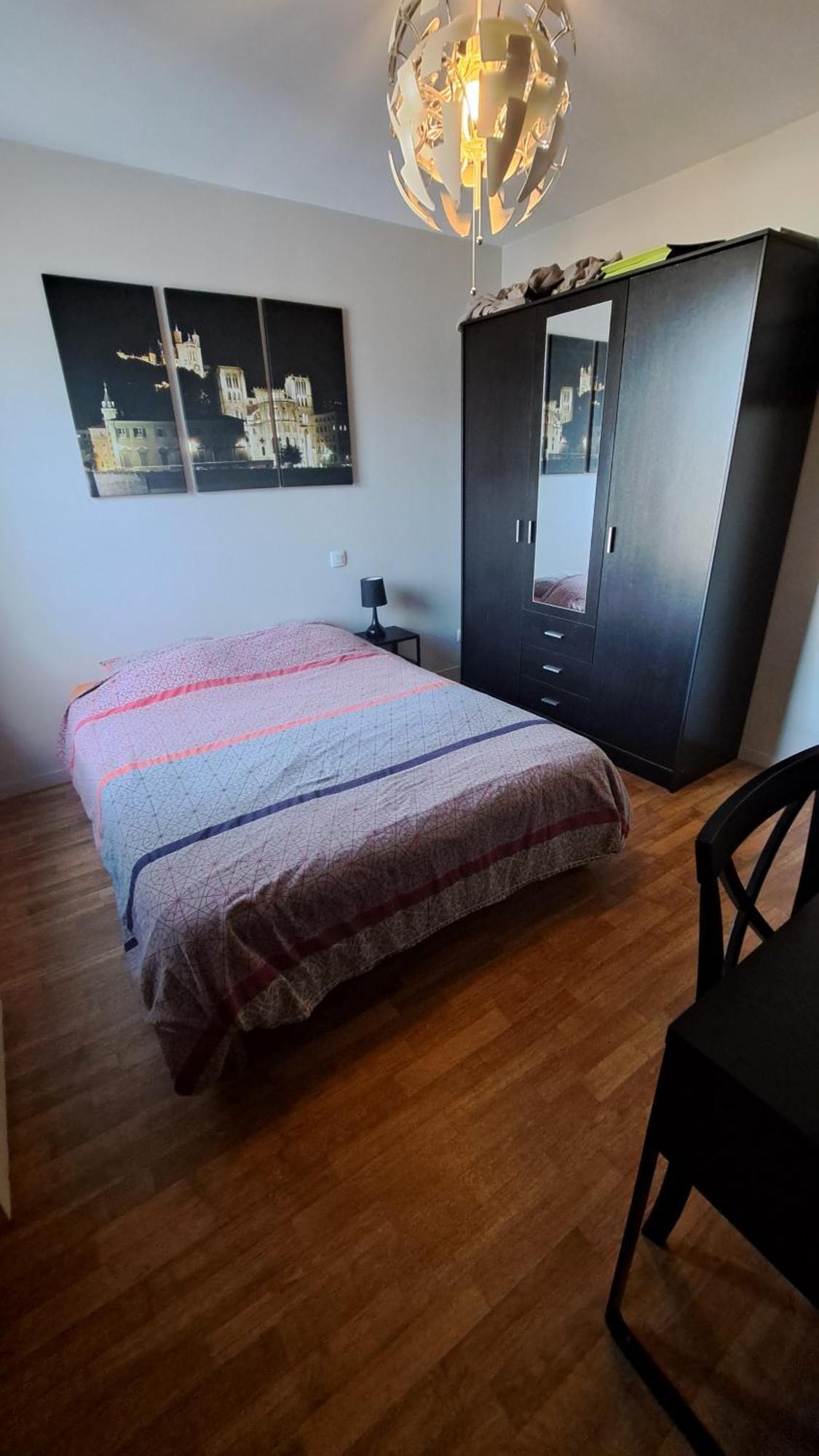 Appartement Cosy 3 Pieces Avec Garage Privatif Сен-Приест Екстериор снимка
